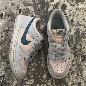 Nike shoes size 7